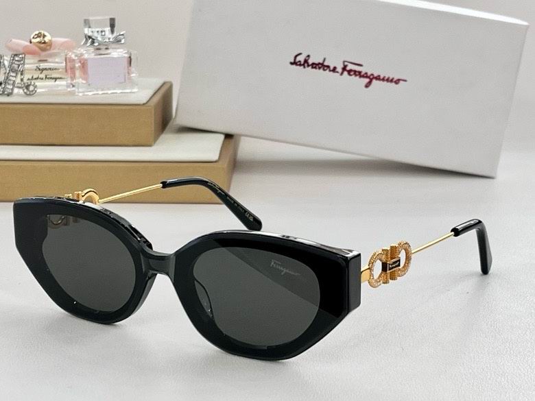 Ferragamo Glasses (16)